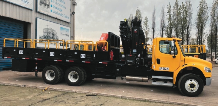 CAMION PLUMA 12 TON. 